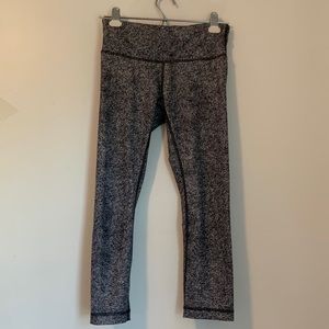 Lululemon 21” crop legging size 4